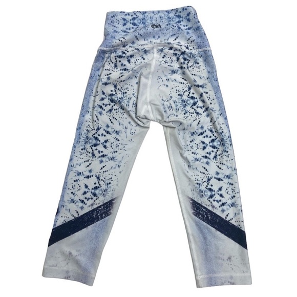 Peloton With workout gym running blue tie dye leggings. - Picture 3 of 4